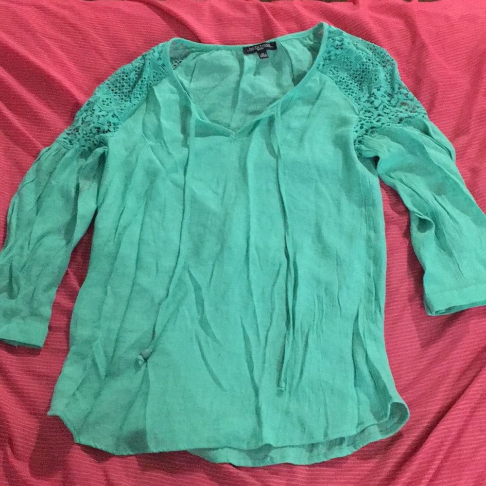 Mint long-sleeved v-neck top